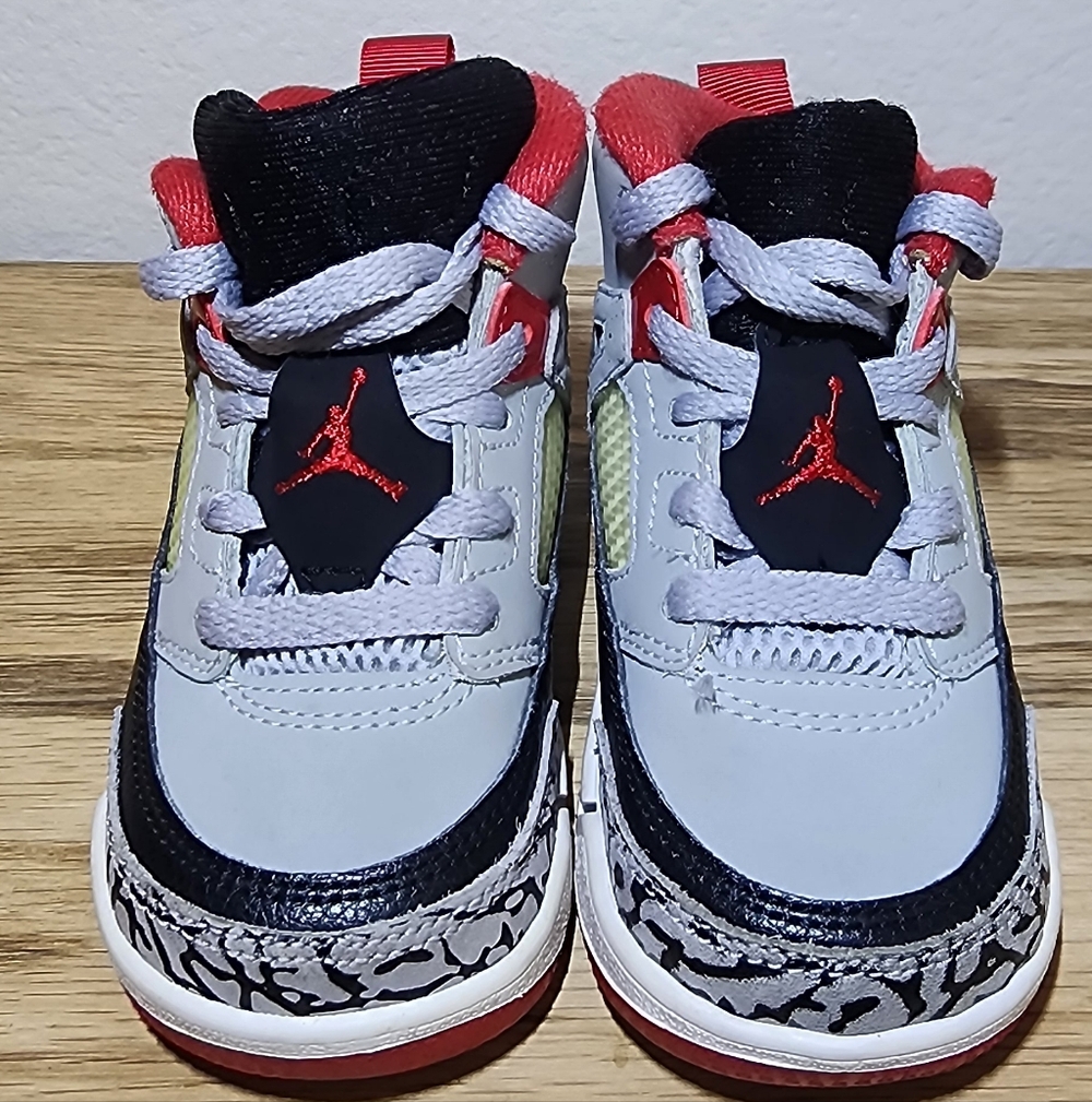 Air Jordan Spizike Toddler Gray/Blk/Red Sz 6c